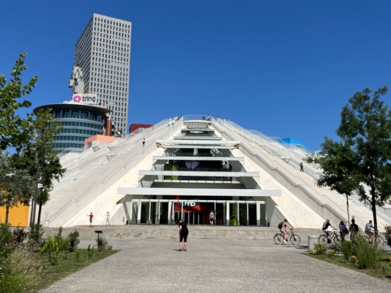 Pyramide – Tirana