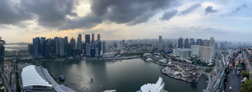 Marina Bay vue du top de l'hôtel Marina Bay Sands