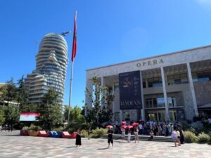 Opera de Tirana