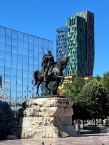 Statue équestre de Skanderbeg