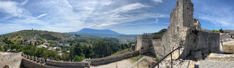 Vue du château de Berat
