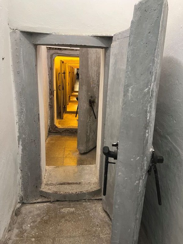 Albanie Bunker'art1