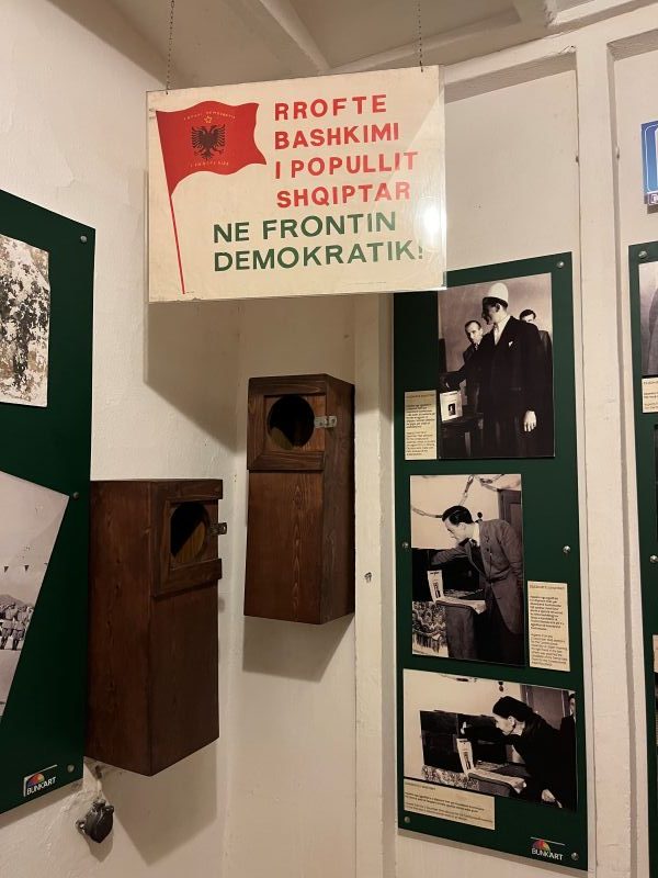 Albanie Bunker'art1